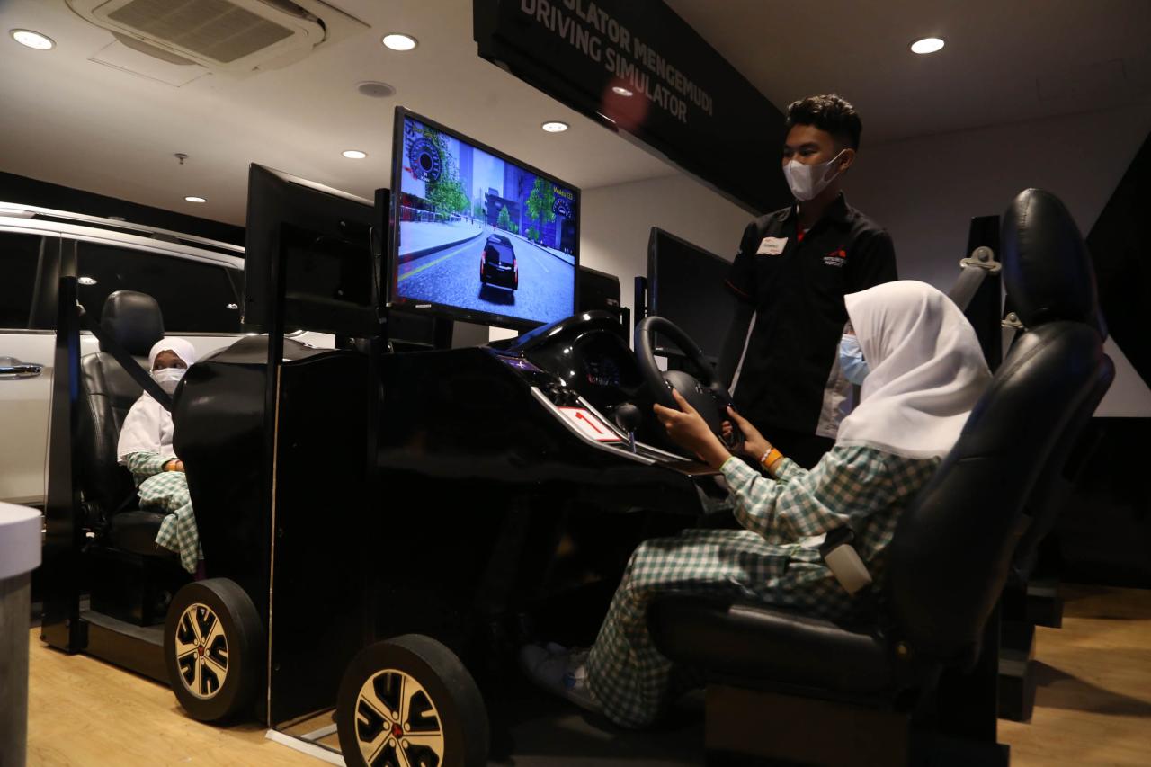 Anak Yatim Piatu Nikmati...
