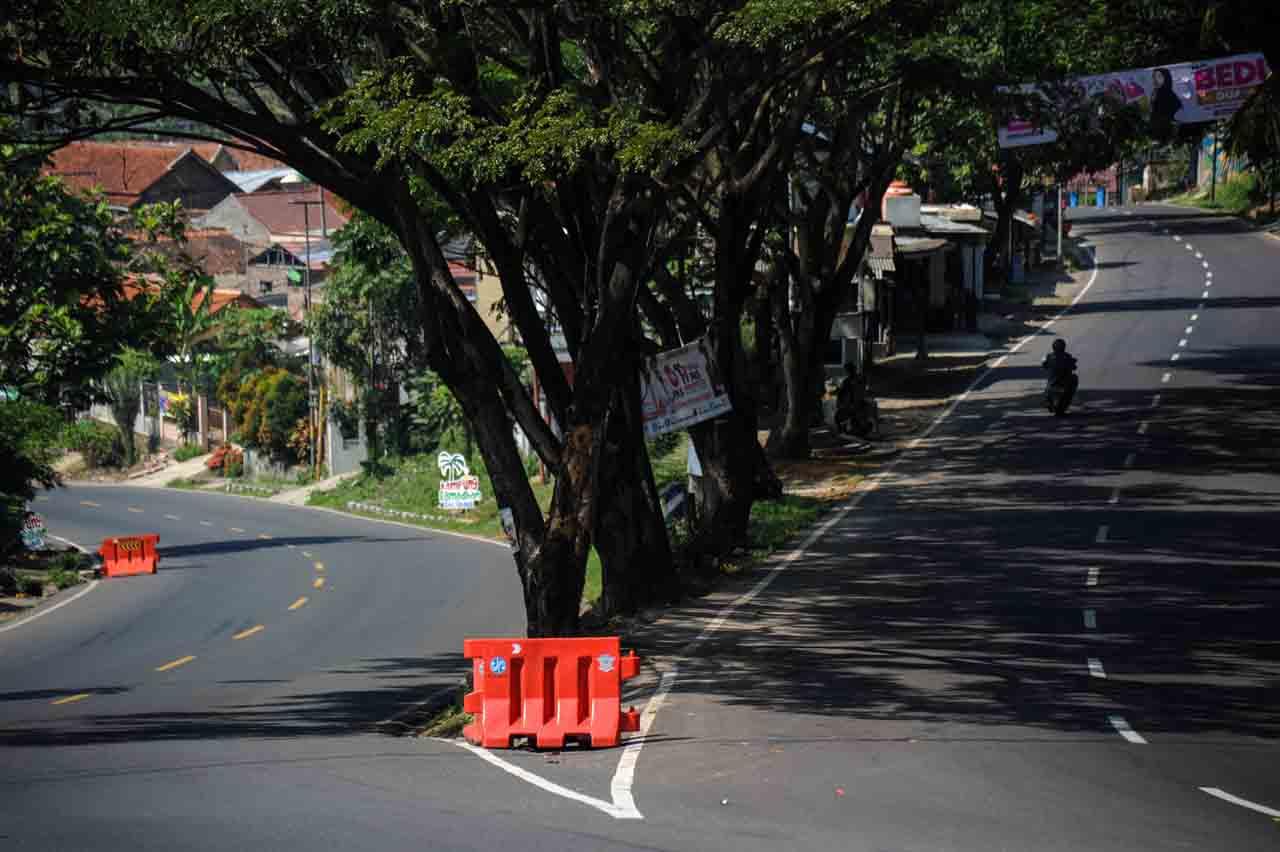 Suasana Sepi di Jalur...
