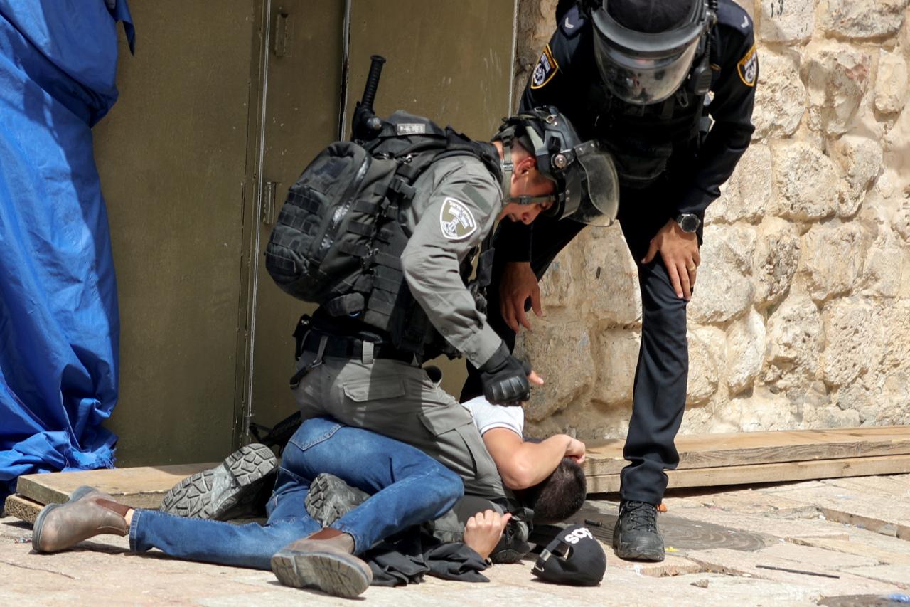 Polisi Israel Tahan...