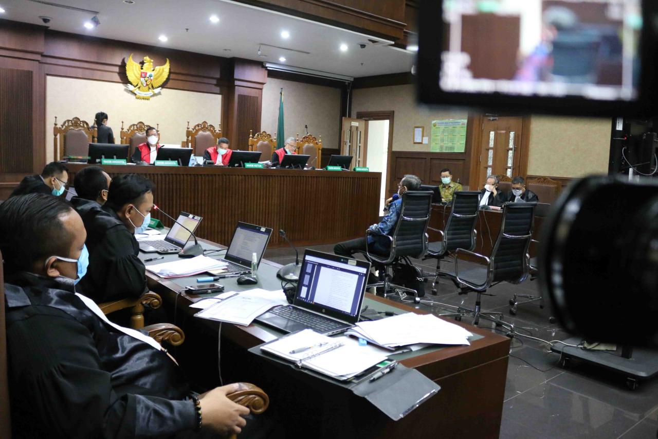 Sidang Lanjutan Juliari...