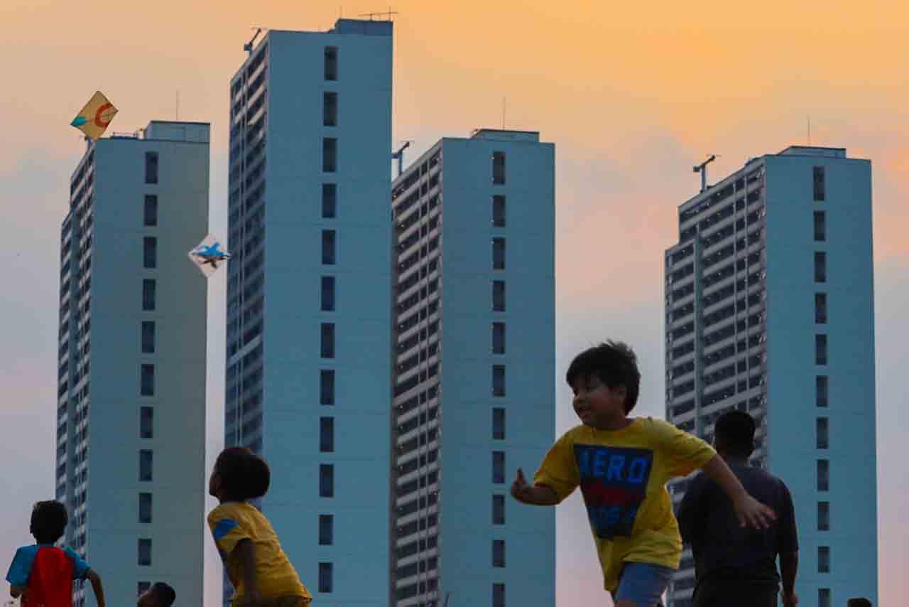 Menunggu Waktu Berbuka...