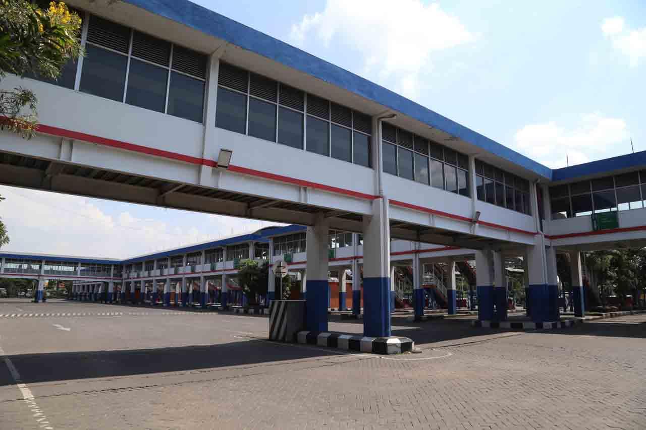 Terminal Purabaya Bungurasih...
