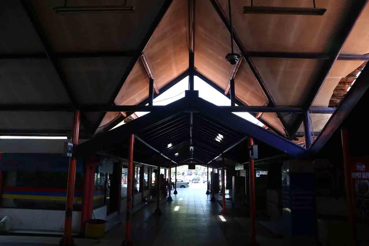 Terminal Purabaya Bungurasih...