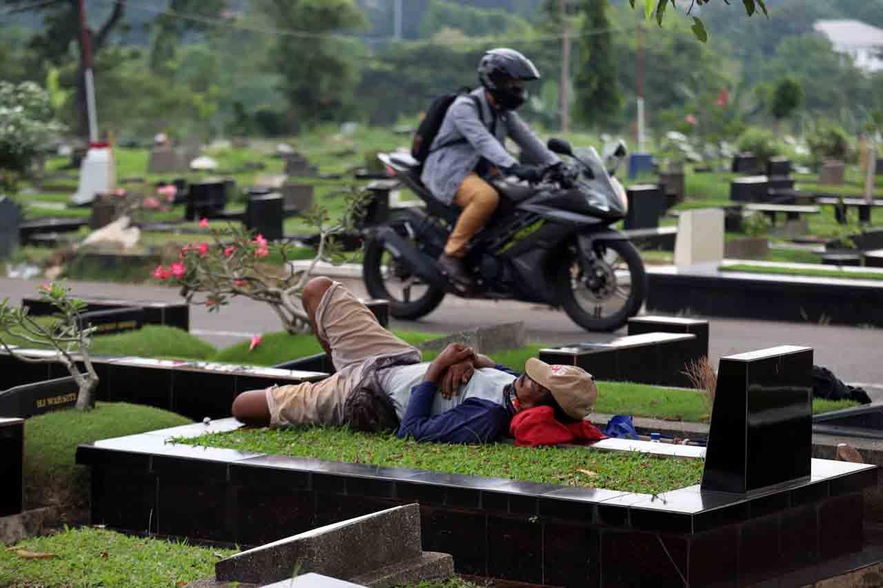 Gubernur DKI Jakarta...