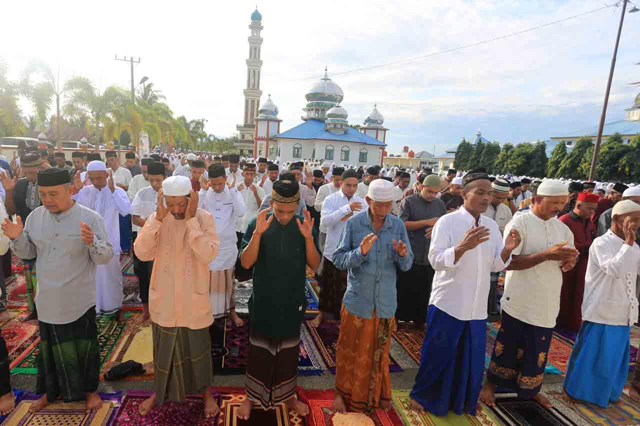 Jamaah Tarekat Syattariah...