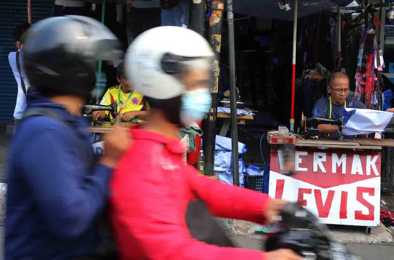 Penjahit Musiman Menjamur...