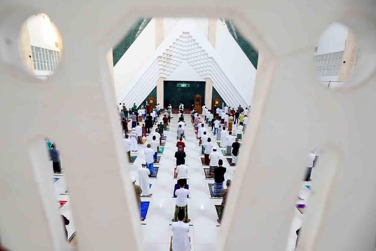 Sholat Idul Fitri di...