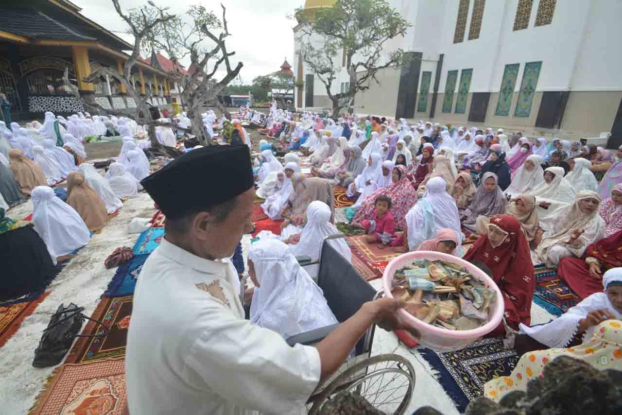 Jamaah Tarekat Syattariyah...