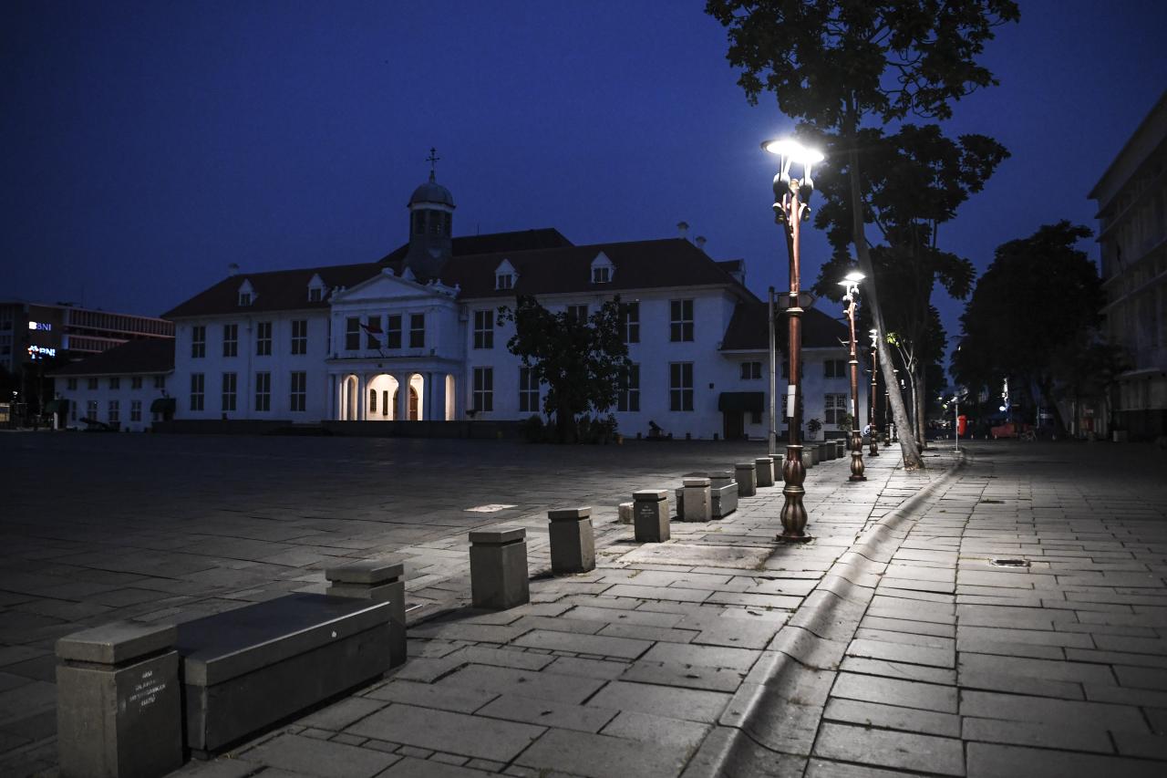 Kawasan Kota Tua Tutup...