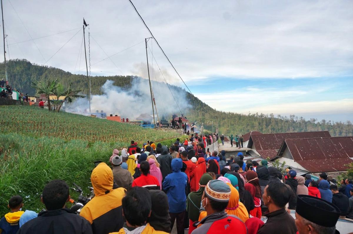 Festival Mercon di Desa...