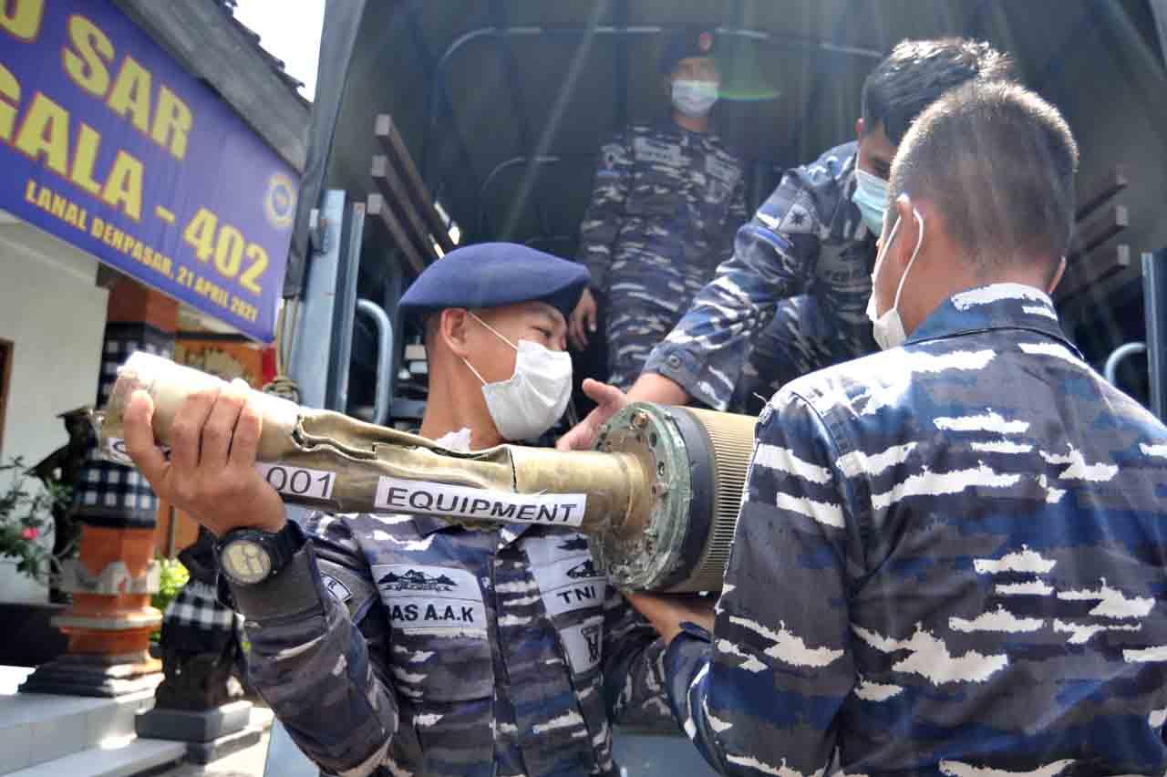 Komponen dan Serpihan...