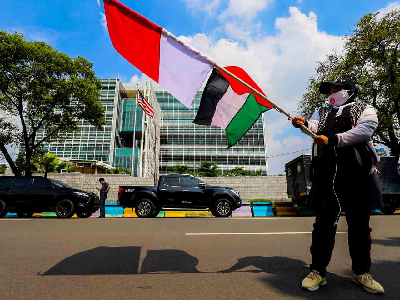 Bela Palestina, Buruh...