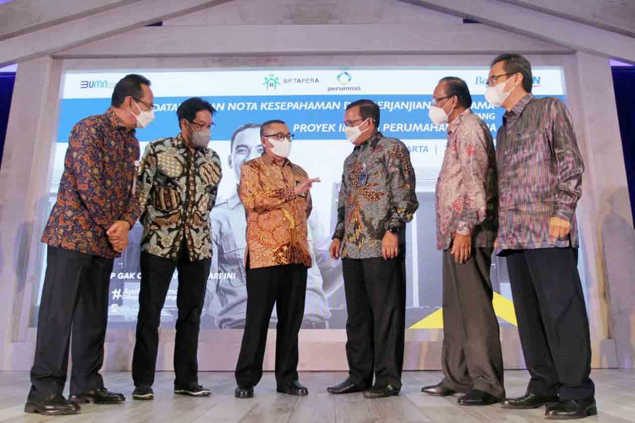 Kolaborasi untuk Permudah...