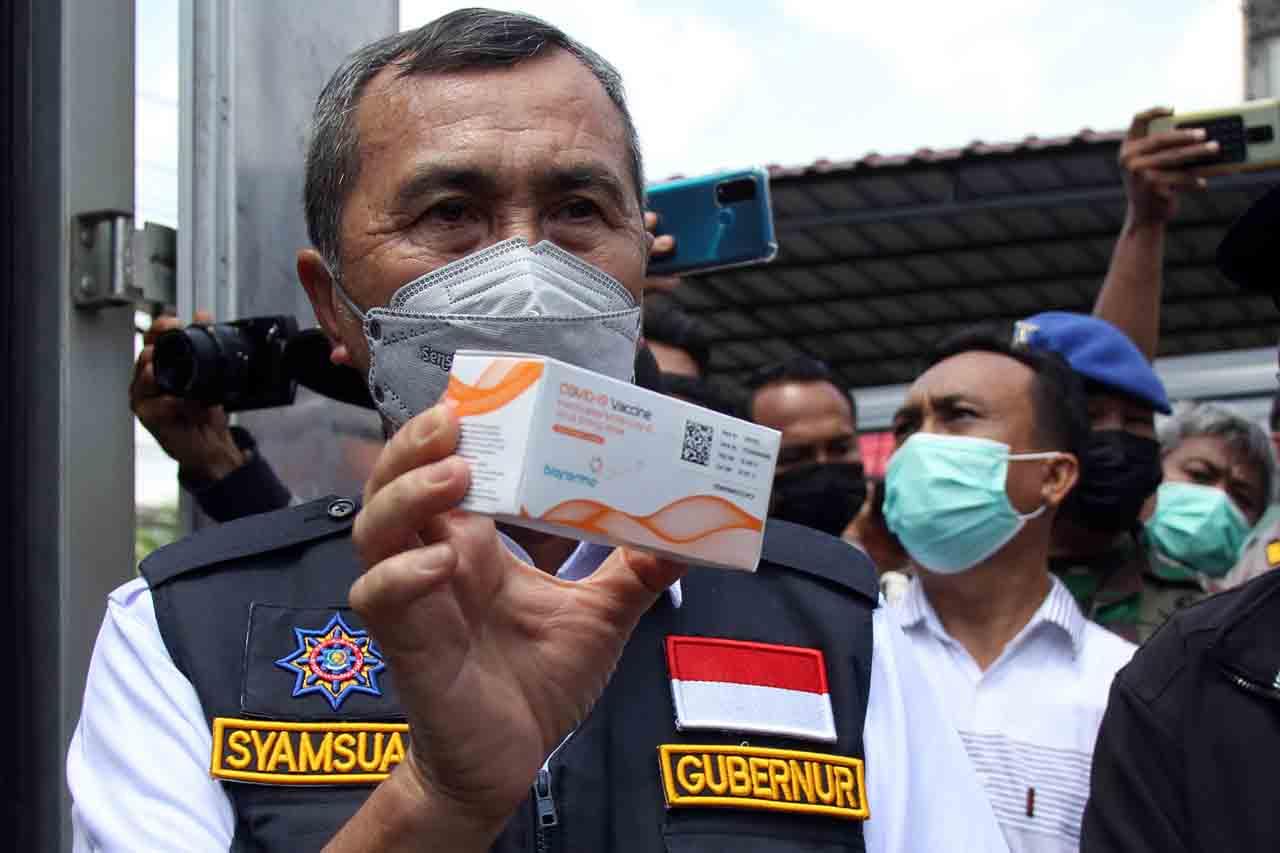 Gubernur Riau Tinjau...