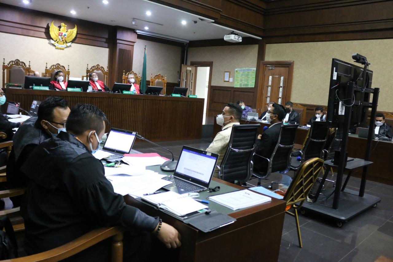 Harry Van Sidabuke Jadi...