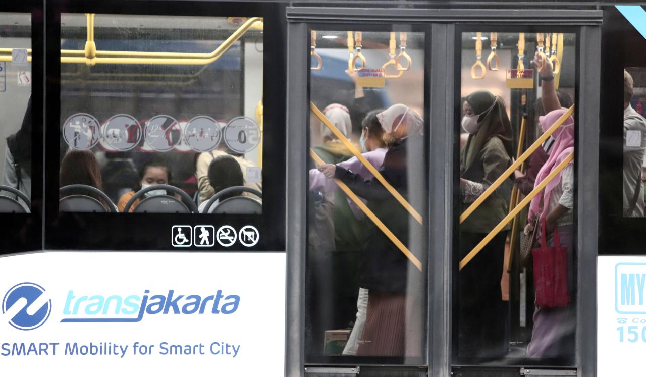 PPKM Mikro Diperpanjang,...