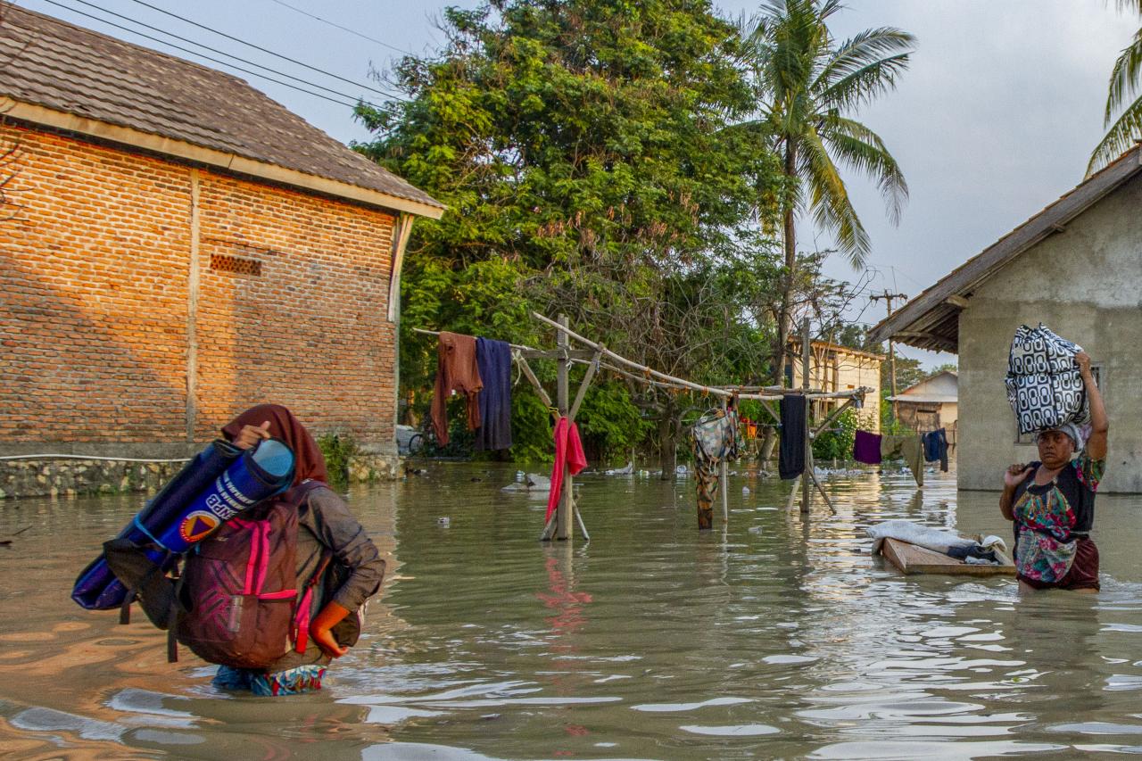 Banjir Luapan Sungai...