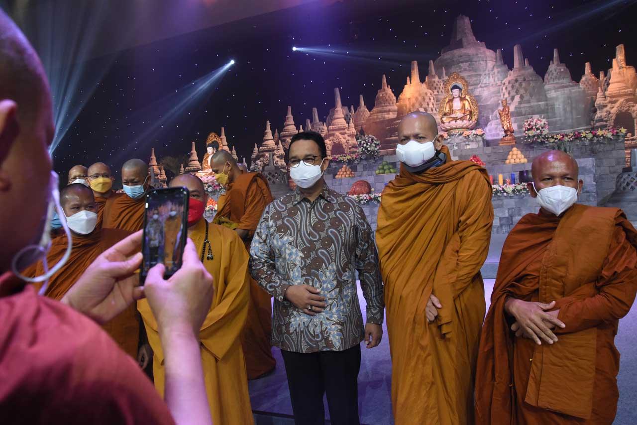 Anies Baswedan Hadiri...