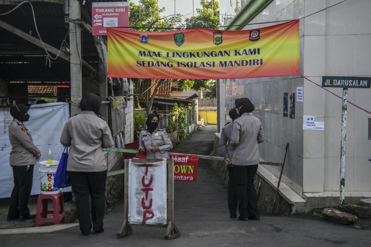 Penerapan Lockdown Skala...