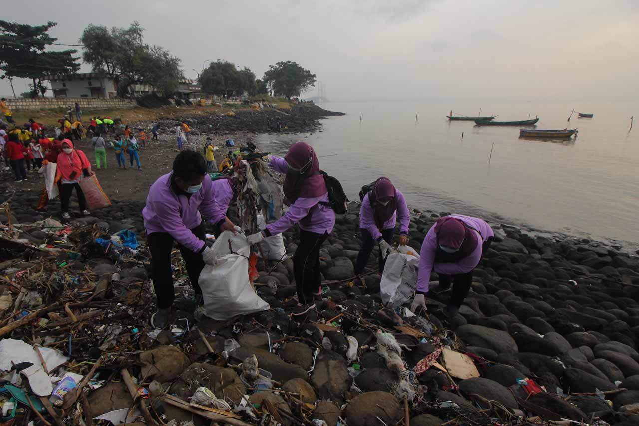 Aksi Bersih-Bersih Sampah...
