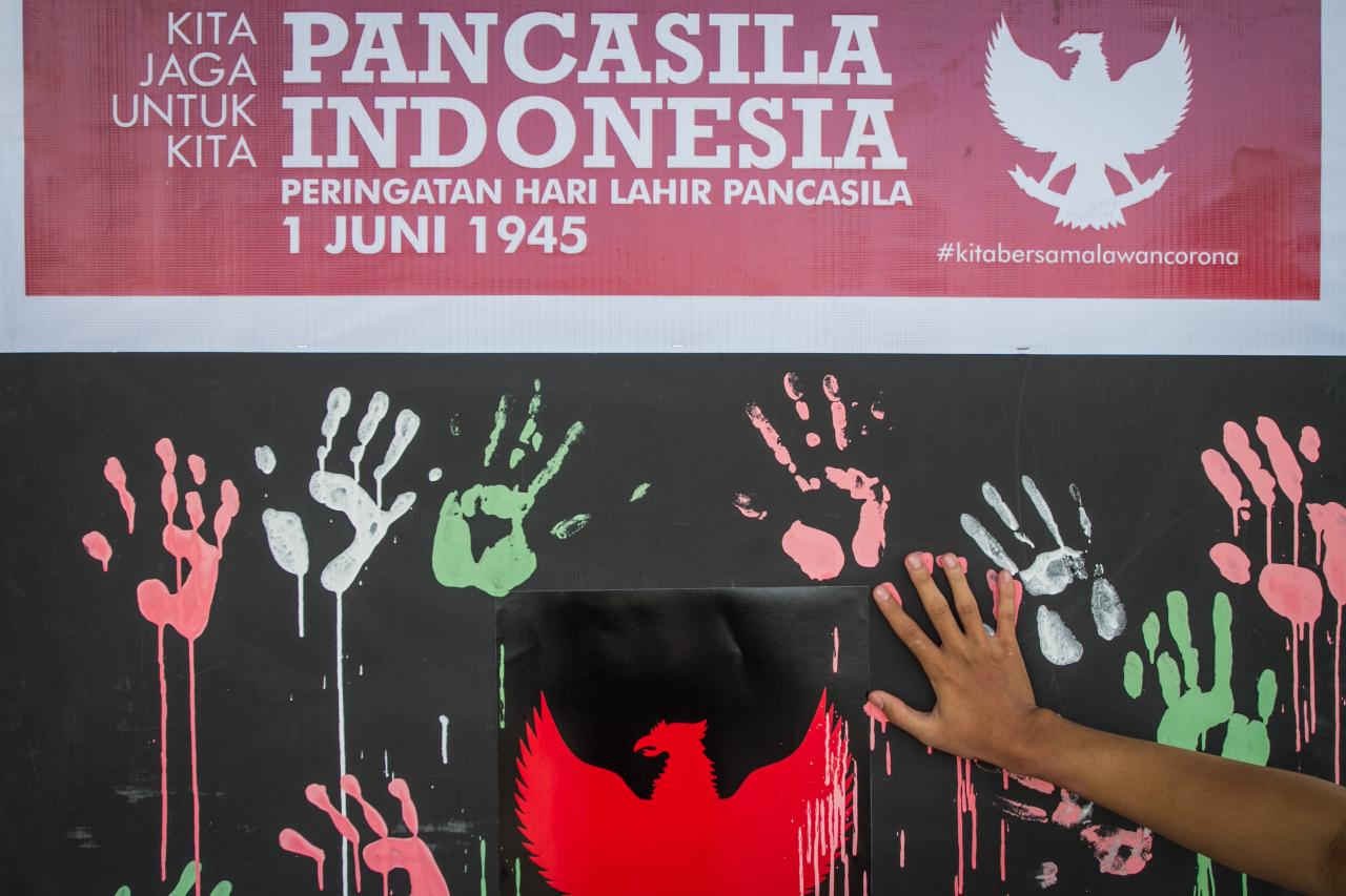 Aksi Mahasiswa Diskomvis...