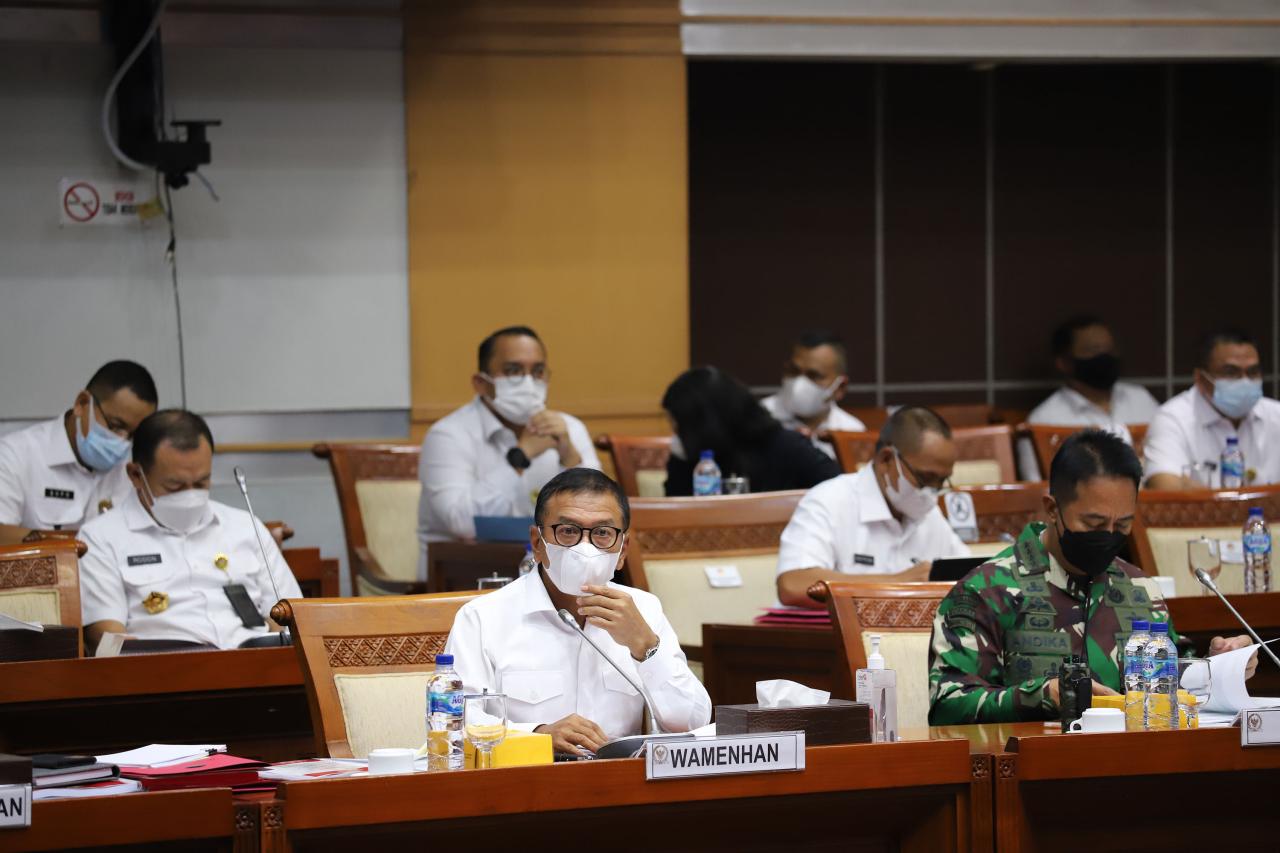 Bahas Situasi Keamanan...