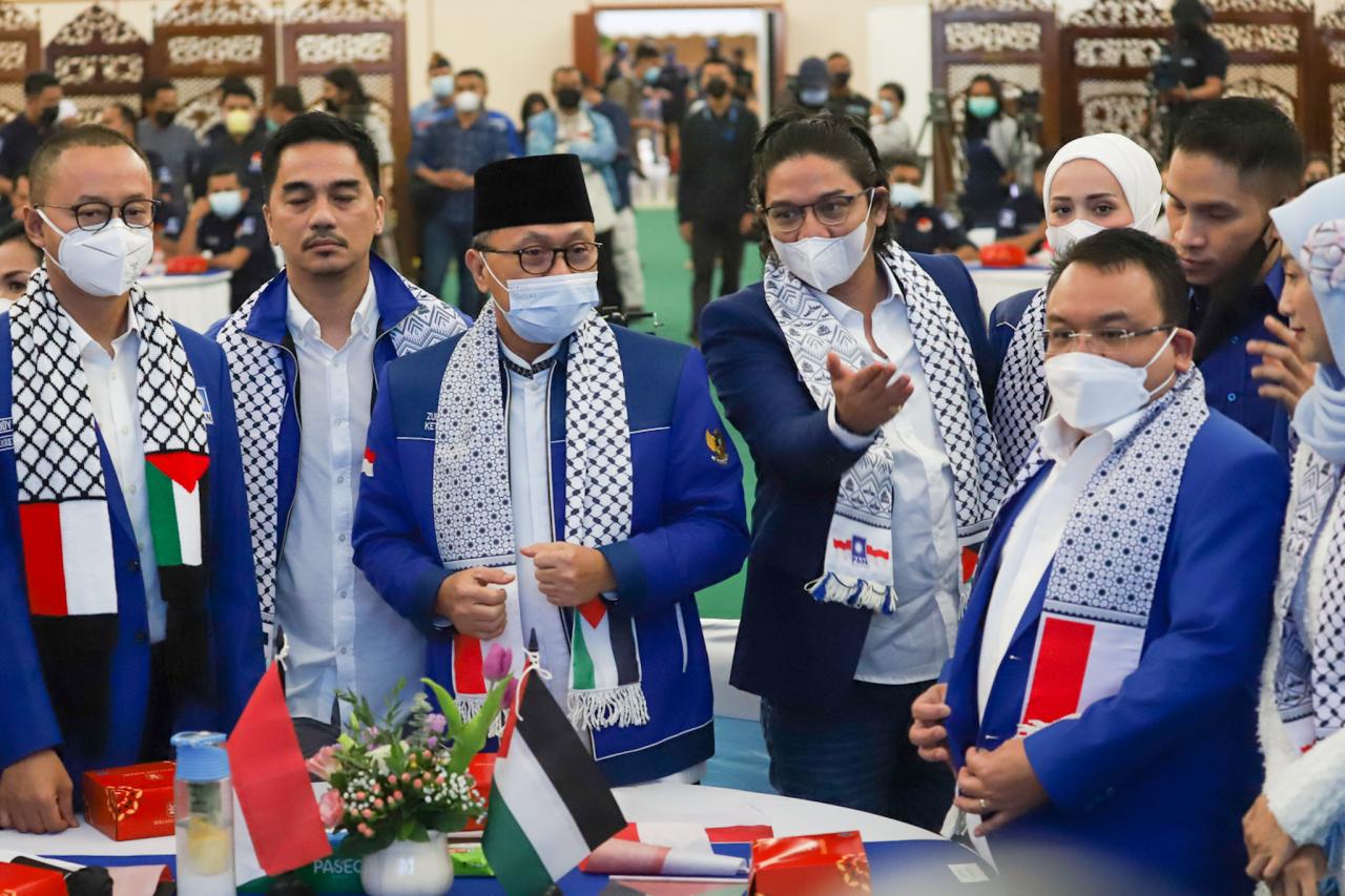Pasha dan Enda Ungu...