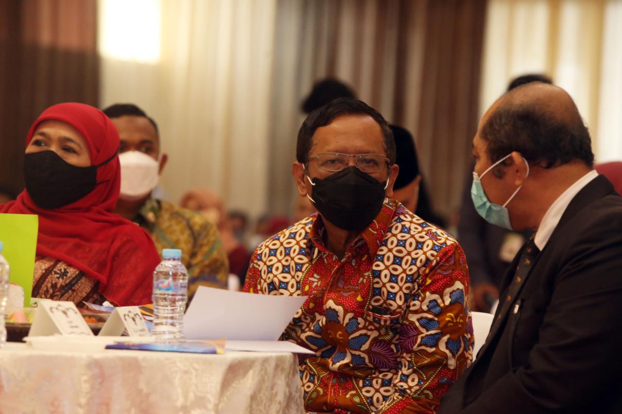 Mahfud MD Hadiri Pelantikan...