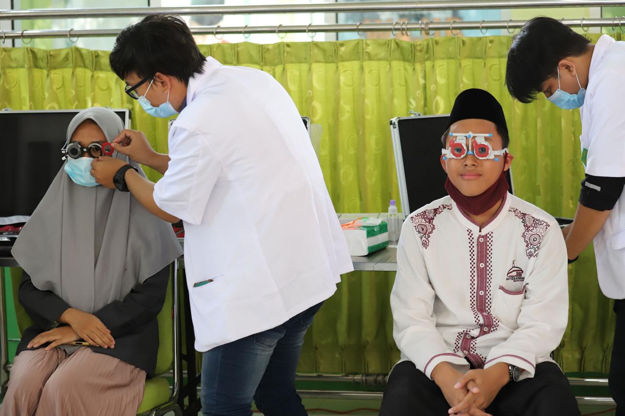 MNC Peduli Gelar Pemeriksaan...