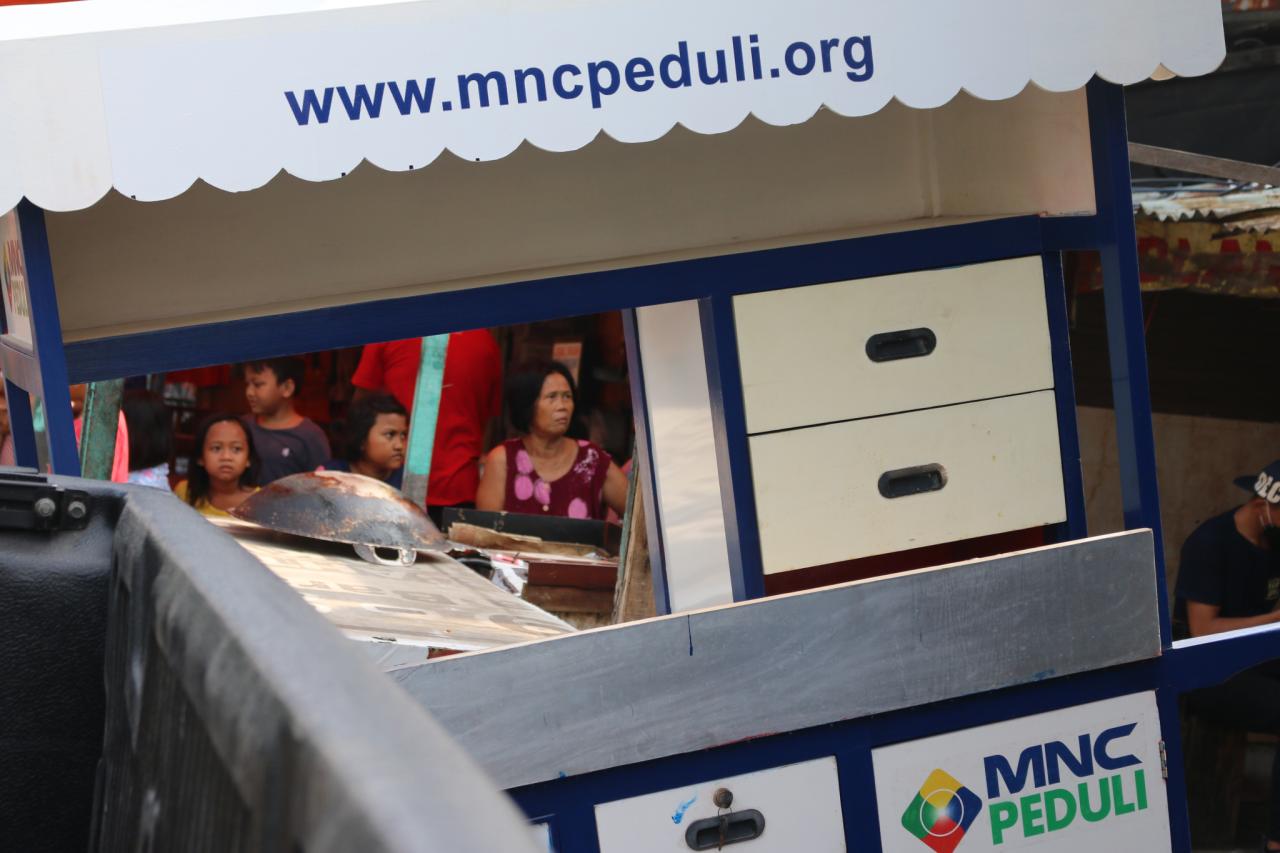 MNC Peduli Salurkan...