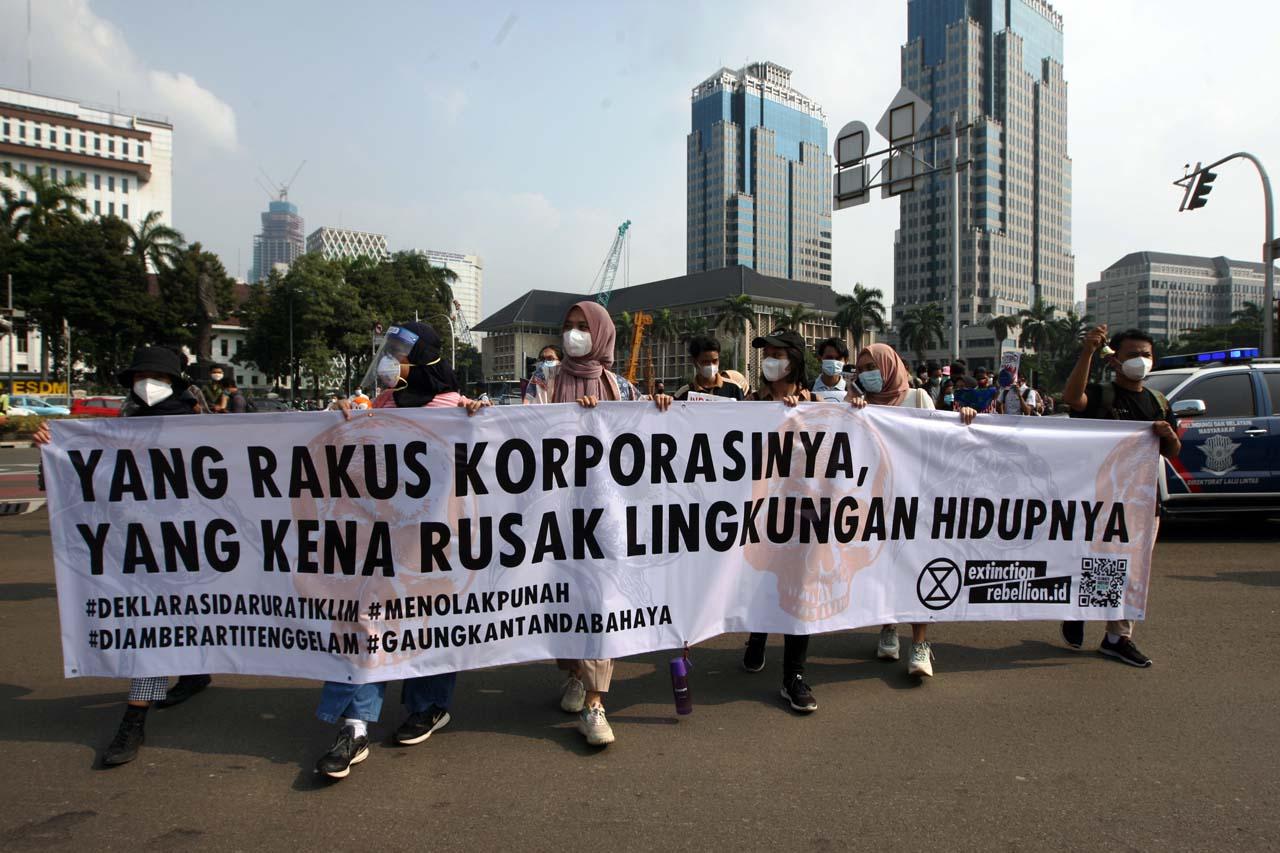 Peringati Hari Lingkungan...