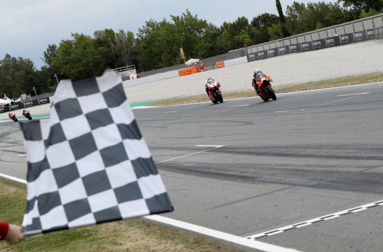 Asapi Duo Ducati, Miguel...