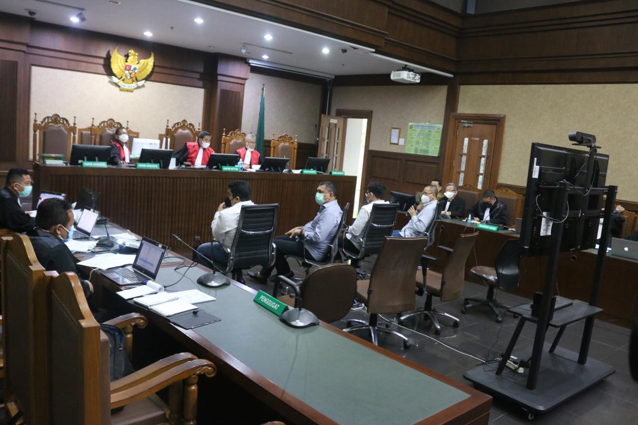 Sidang Lanjutan Juliari...