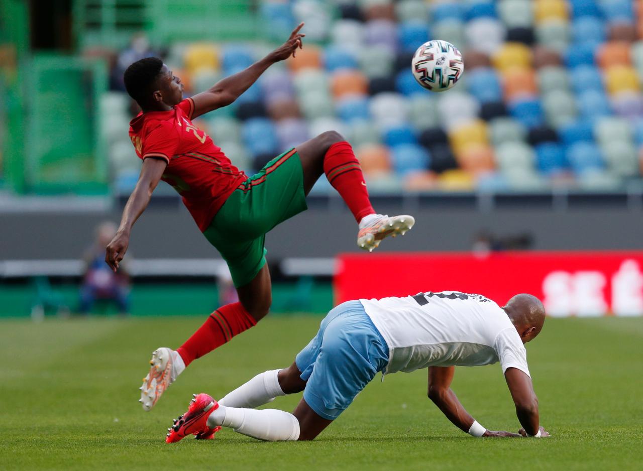 Bantai Israel 4-0, Ronaldo...