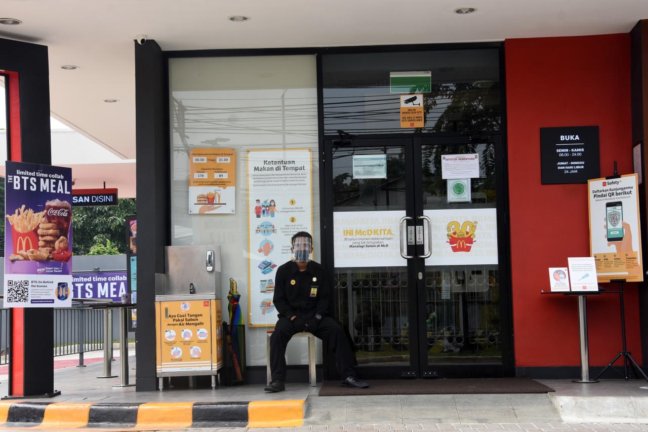 Imbas Kerumunan Ojol,...