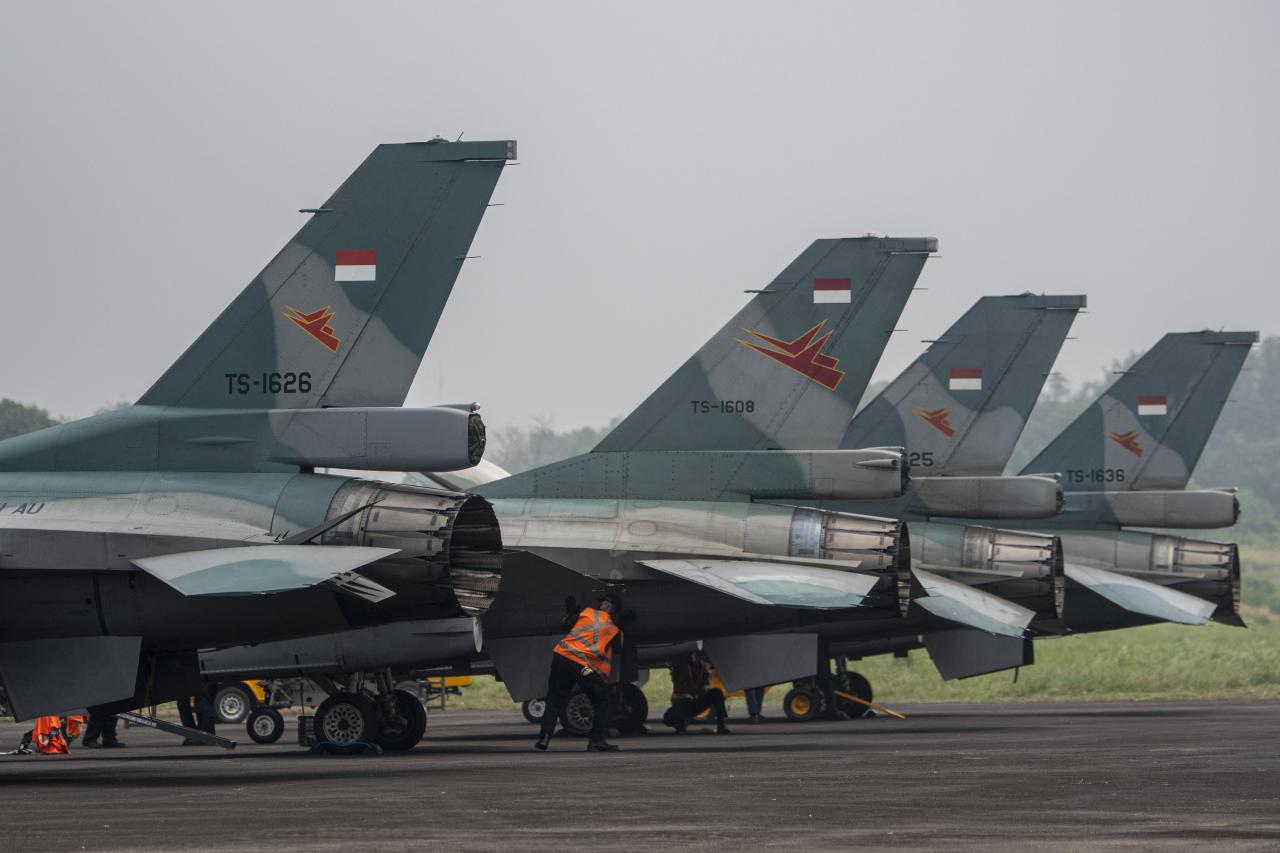 Jelang Latihan Jalak...