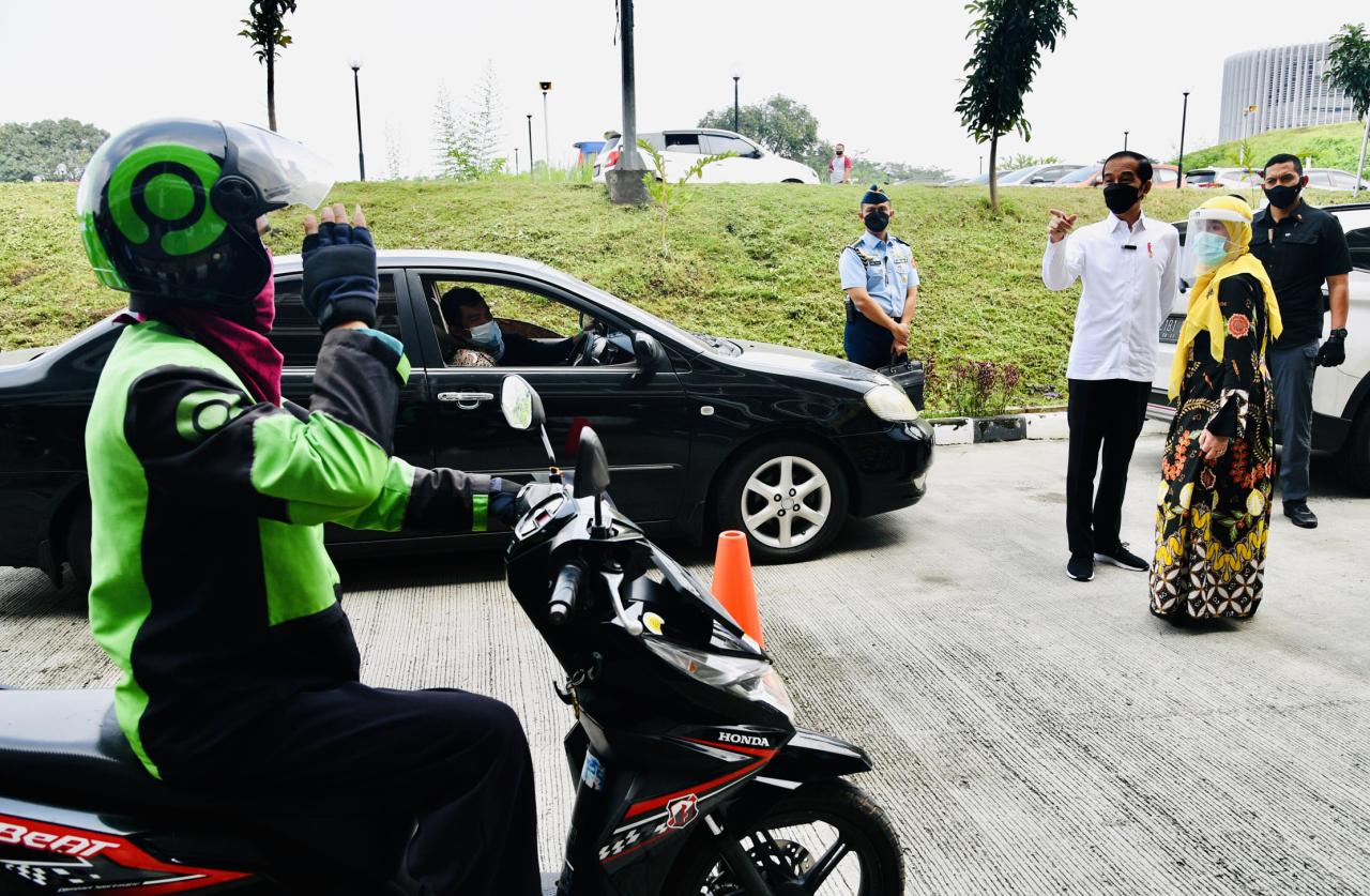 Jokowi Tinjau Pelaksanaan...