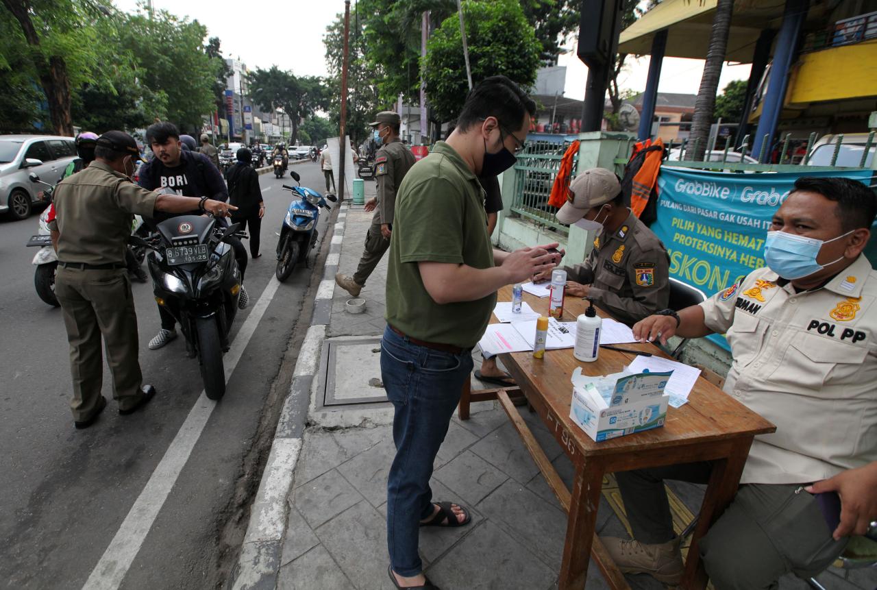Cegah Penyebaran Covid-19,...