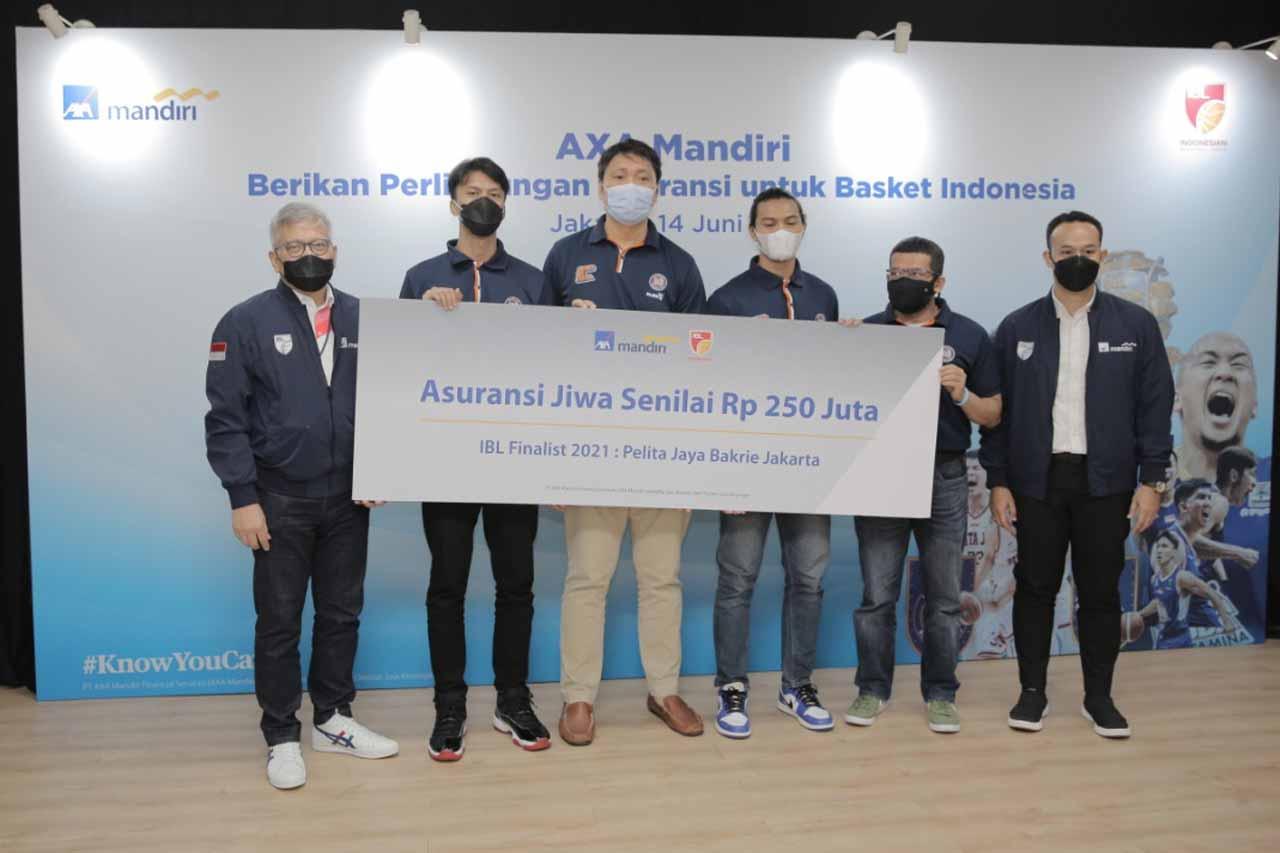 AXA Mandiri Berikan...