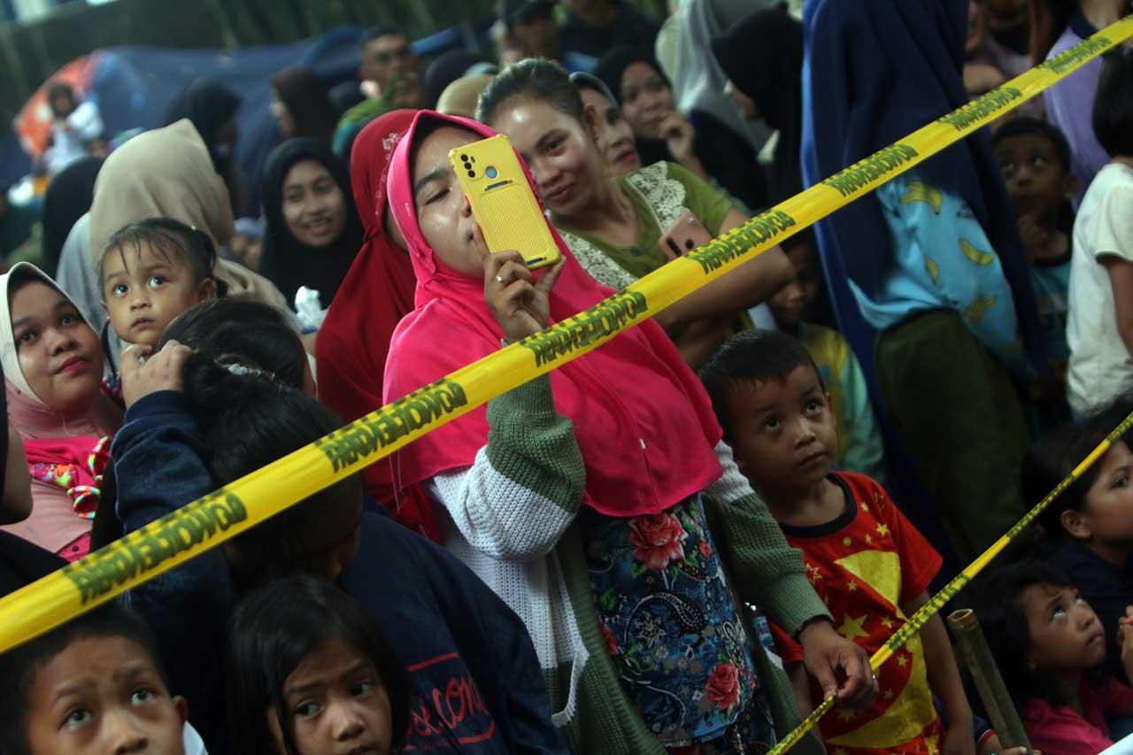80 Pemanjat Tebing Bersaing...