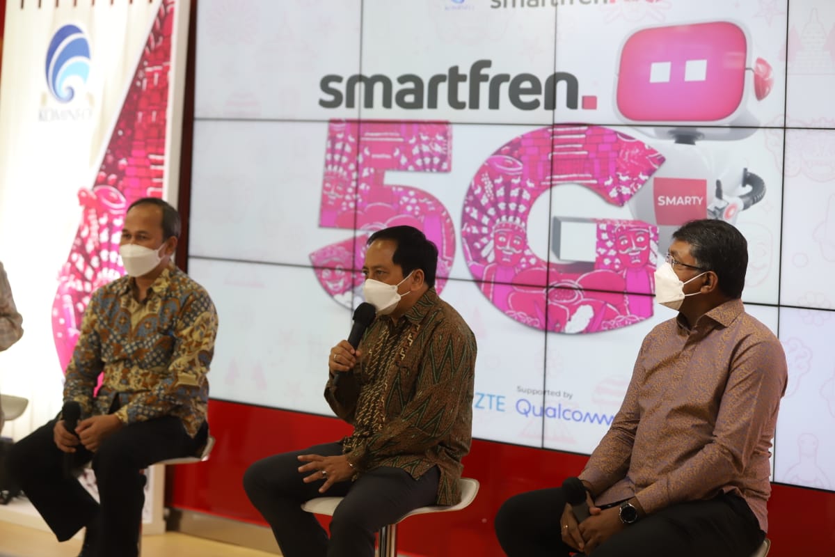 Kominfo-Smartfren Uji...