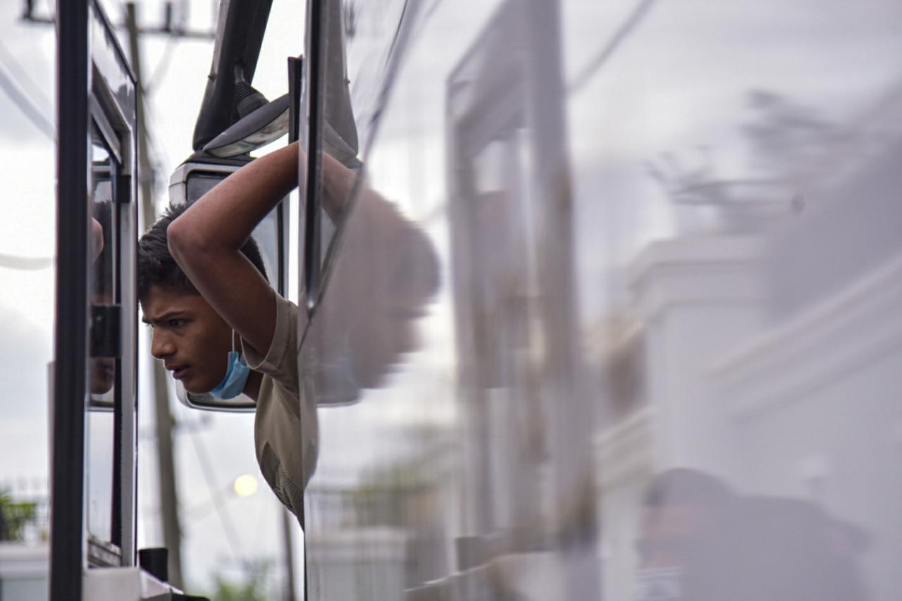 Imigran Rohingya Direlokasi...