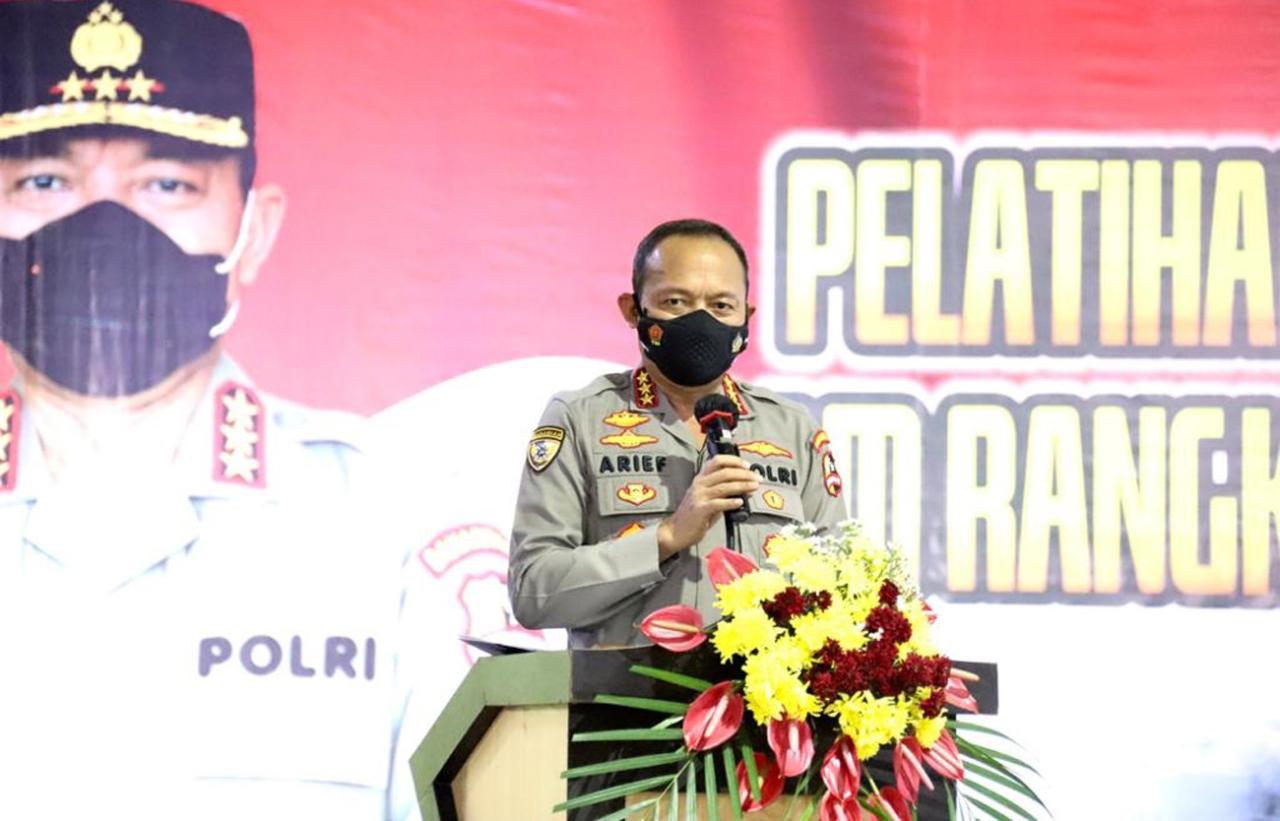 Ratusan Anggota Senkom...