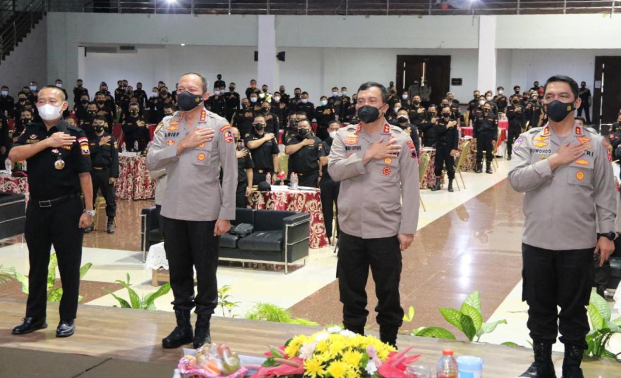 Ratusan Anggota Senkom...