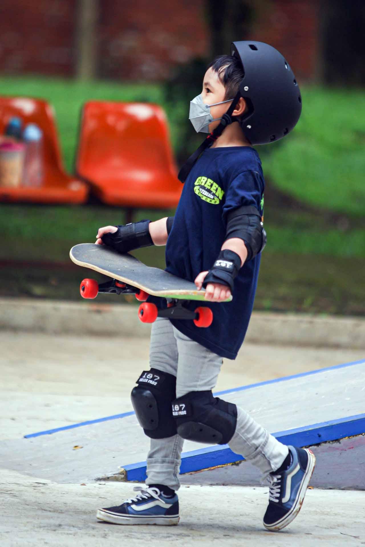 Green Skate Lesson,...