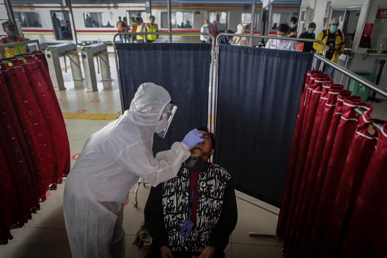 Tes Antigen Acak di...