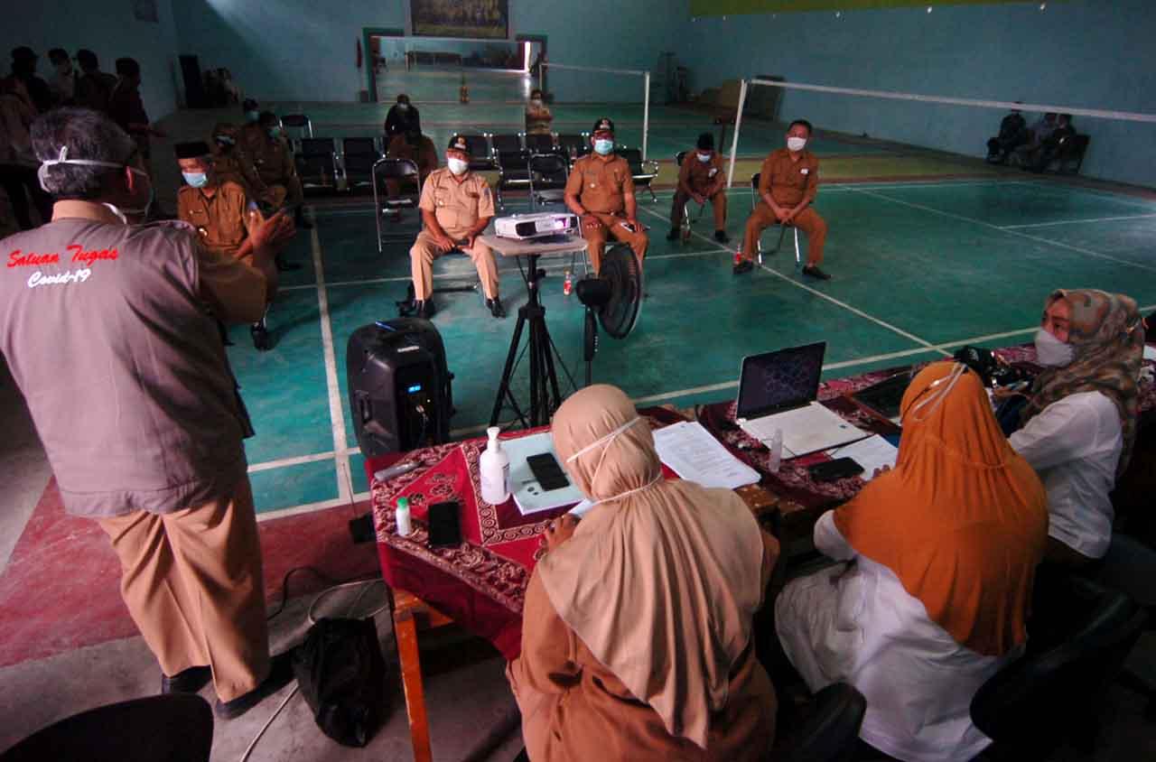 Empat Kepala Desa di...