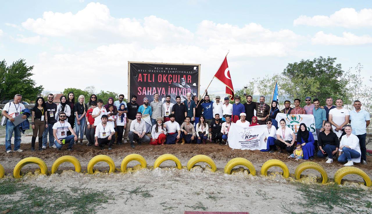 Keren, Tiga Bersaudara...