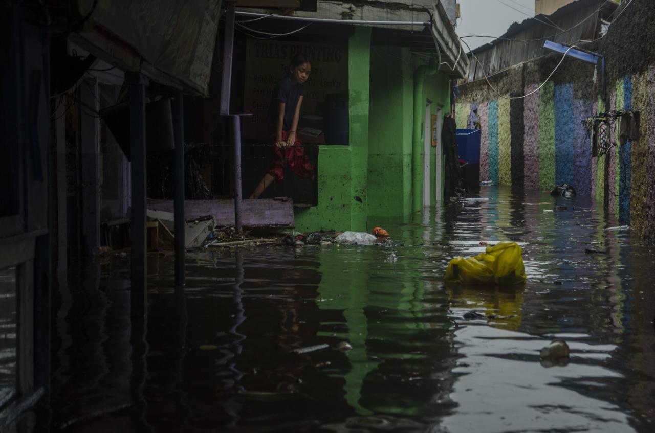 Banjir Rendam Puluhan...