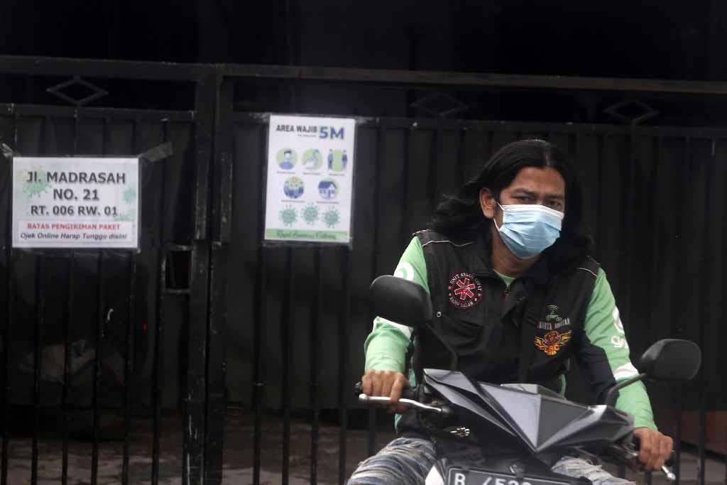 Penerapan Mikro Lockdown...